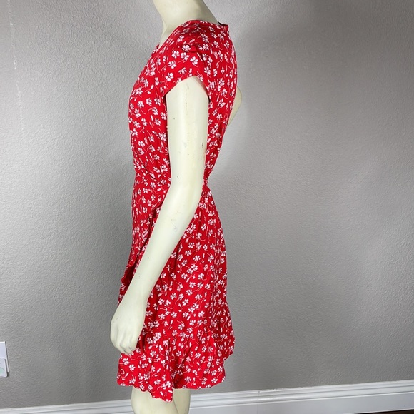 J Crew Mercantile Red Ditsy Floral Faux Wrap V Neck Ruffle Mini Dress Sz 4 - Picture 7 of 13